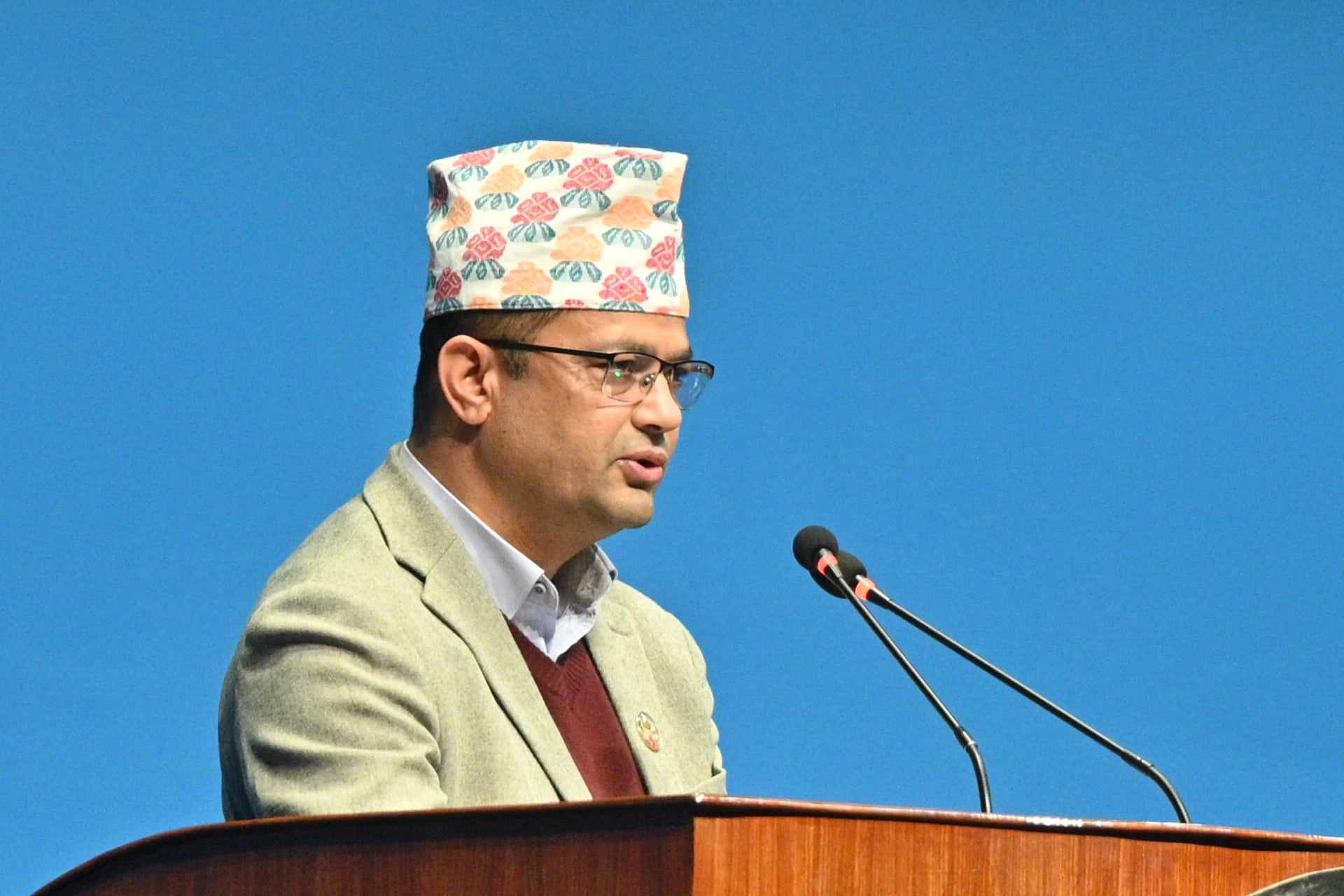 उपभोक्ता अदालत छिटो स्थापनाका लागि पहल गर्छु: कानुनमन्त्री गिरी